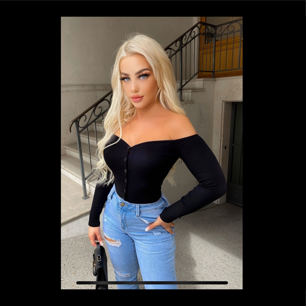 Black off the shoulder long sleeve bodysuit